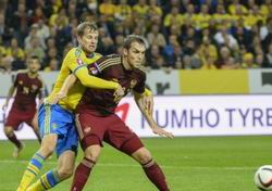 Отборочный матч футбольного ЕВРО-2016 между сборными Швеции и России завершился вничью