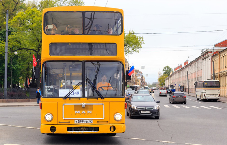 Двухэтажный автобус из Барнаула в Петербурге 