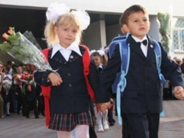 Алтайским первоклассникам дадут по 7,5 тыс. руб. на подготовку к школе