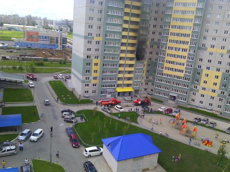 Пожар в жилом доме в Барнауле