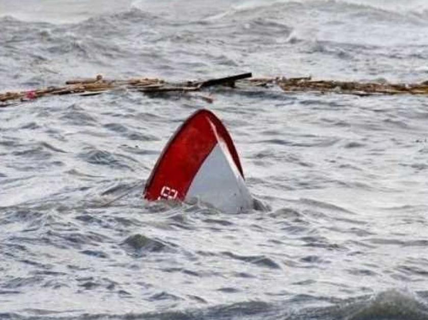 В Камне-на-Оби ищут пассажиров перевернувшейся лодки