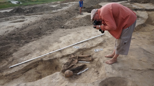 Захоронение женщины скифского времени обнаружили на раскопках