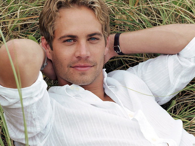 foto-muzhiki-udovletvoryayut-drug-druga