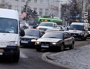 Алтайский губернатор потребовал разобраться с транспортными потоками в Барнауле