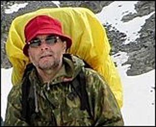 Поиски пропавшего в горах Алтая туриста из Белокурихи остановили из-за угрозы схода лавин