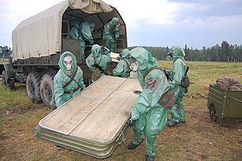 Военные химики в противогазах приехали спасать Алтай от эпидемий