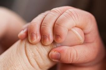 За праздничные дни в Бийске зарегистрировали 55 новорожденных