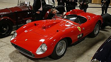   Ferrari     32  