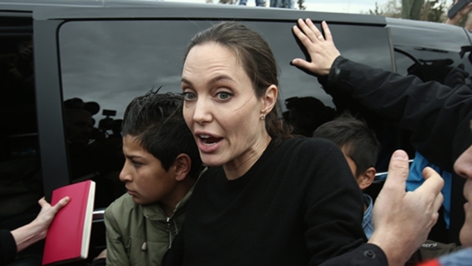 ÐÐ°ÑÑÐ¸Ð½ÐºÐ¸ Ð¿Ð¾ Ð·Ð°Ð¿ÑÐ¾ÑÑ ÐÐ¾ÑÑÐ´ÐµÐ²ÑÐ°Ñ Ð´Ð¾ 35 ÐºÐ¸Ð»Ð¾Ð³ÑÐ°Ð¼Ð¼ ÐÐ½Ð´Ð¶ÐµÐ»Ð¸Ð½Ð° ÐÐ¶Ð¾Ð»Ð¸ Ð½Ð°ÑÐ¾Ð´Ð¸ÑÑÑ Ð² ÐºÑÐ¸ÑÐ¸ÑÐµÑÐºÐ¾Ð¼ ÑÐ¾ÑÑÐ¾ÑÐ½Ð¸Ð¸