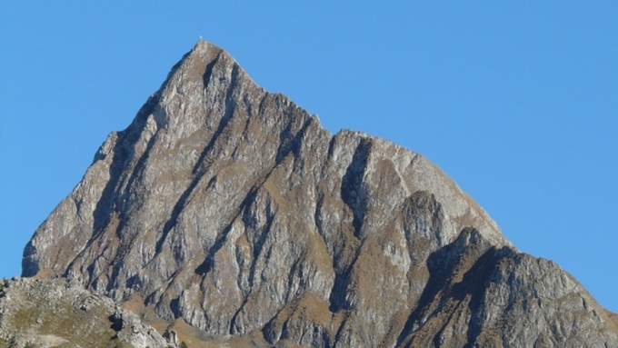 Военный вертолет разбился в швейцарских Альпах