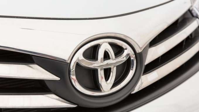 Toyota отзовет 340 тыс. автомобилей из-за неисправности ручного тормоза