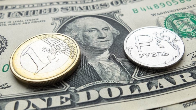 Глава Минэкономразвития заявил, что сейчас выгодно покупать валюту