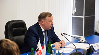 Более 500 вопросов: губернатор Алтайского края провел онлайн-конференцию