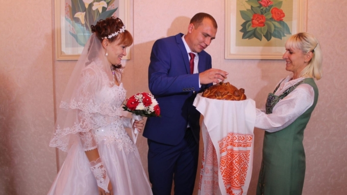 Россияне сочли ненужными затратные свадьбы