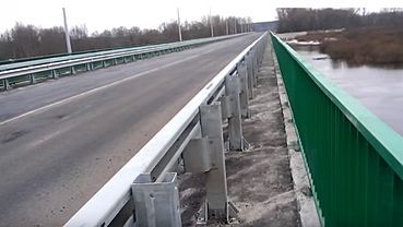 Мост за 327 млн открыли в Брянской области, но забыли про пешеходов 