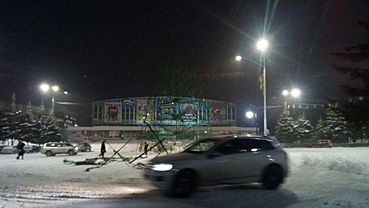 Площадь Сахарова в Барнауле открыли для движения автотранспорта