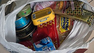 Пакет с продуктами украли у жителя Новоалтайска прямо в магазине