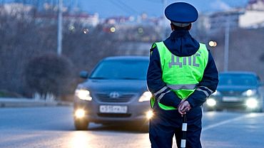Весенняя дорога таит опасности: ГИБДД обратилась к водителям Барнаула 