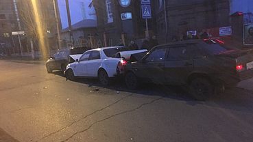 ДТП с участием трех авто произошло возле Покровского собора в Барнауле