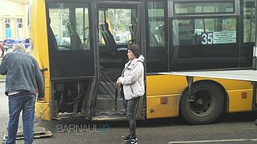 ДТП с участием автобуса и легкового автомобиля произошло в Барнауле