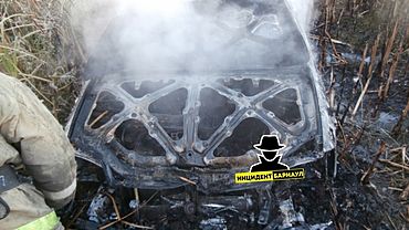 Неизвестные в Барнауле угнали автомобиль и сожги его в соседнем районе
