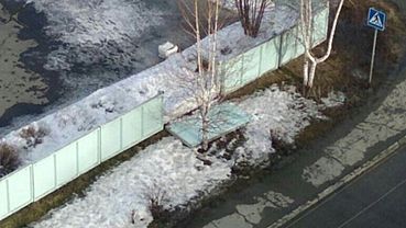 Завхоза школы в Барнауле судят за падение бетонной плиты на первоклассницу