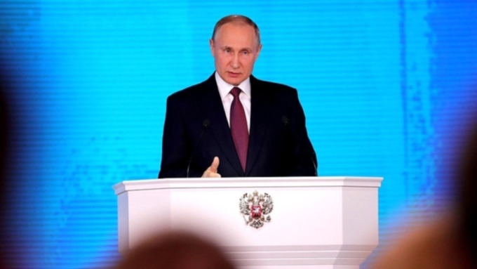 Путин объявил о необходимости распространить действие закона об ипотечных каникулах на все договоры