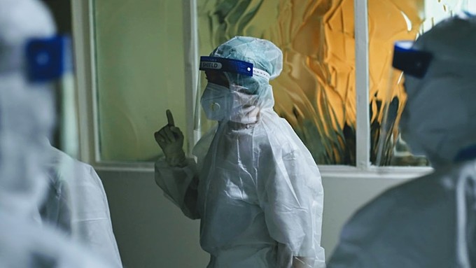 В России выявили первые случаи заражения "омикрон"-штаммом коронавируса