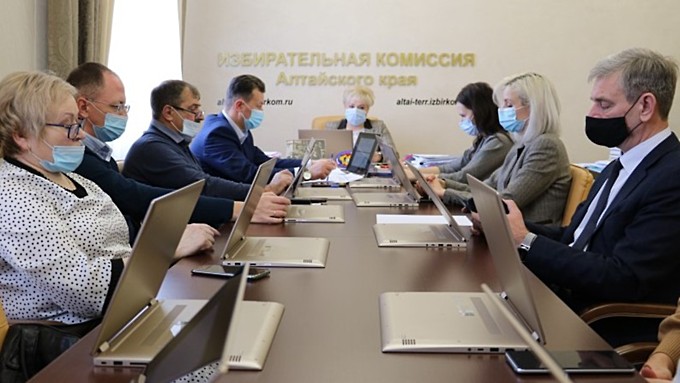 ЦИК России рекомендовал сохранить за Ириной Акимовой кресло председателя крайизбиркома