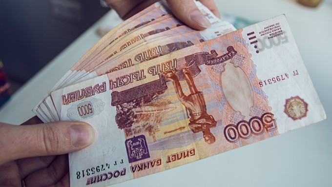 В Центробанке предложили ограничить вклады для малоимущих до 100 тысяч рублей 