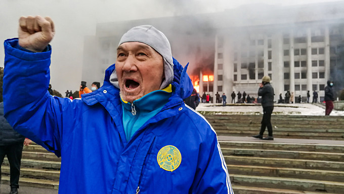 "Лишь бы не как Украина": как протесты в Казахстане скажутся на экономике Алтайского края
