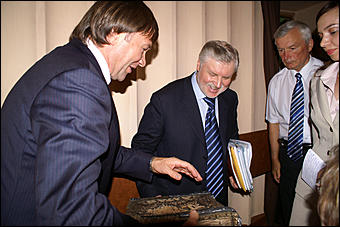 24 июля 2007 г., Барнаул   Встреча председателя Совета Федерации РФ Сергея Миронова с жителями Алтайского края