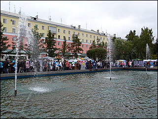 15 сентябрь 2012 г., Барнаул   Фестиваль национальных культур "Единой семьей на Алтае живем"
