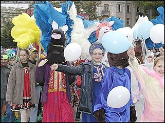    Карнавальное шествие