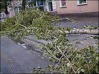    Буря в Барнауле. 03 июня 2001.