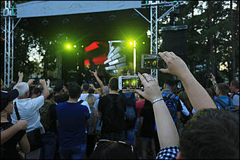 6 августа 2017 г., Барнаул. Екатерина Смолихина   "Парк рок -2017": как прошел первый масштабный барнаульский рок-фестиваль