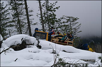 11 февраля 2006 г., Телецкое озеро, гора Кокуя   Горнолыжный карнавал "Новый снег". 