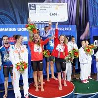 Трое алтайских спортсменов помогли сборной России выиграть смешанную эстафету с мировым рекордом на домашнем этапе Кубка мира по плаванию