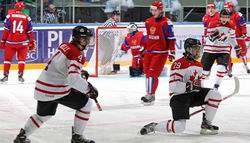 Сборная России уступила канадцам на молодежном чемпионате мира по хоккею