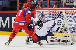 Сборная России по хоккею сенсационно уступила французам