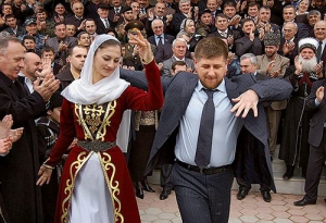 Кадыров танцует лезгинку