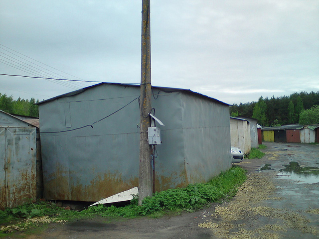 Происшествия в Алтайском крае: обворовали гаражи