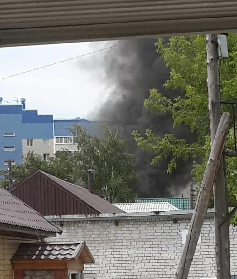 Пожар в Индустриальном районе Барнаула