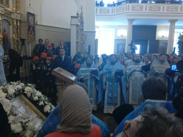  Божественную литургию проводит в Барнауле Патриарх Кирилл 