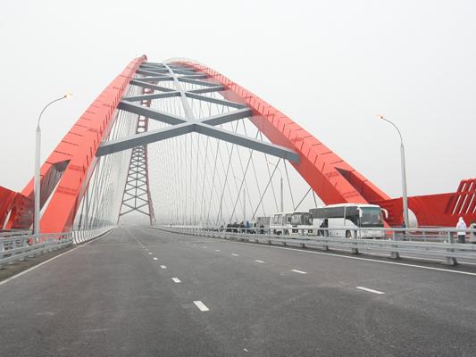 Скандал вокруг Бугринского моста в Новосибирске дошел до Путина