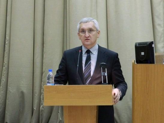 Алтайский вице-губернатор Снесарь ответил на важные политические вопросы