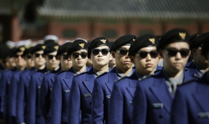 корейские полицейские