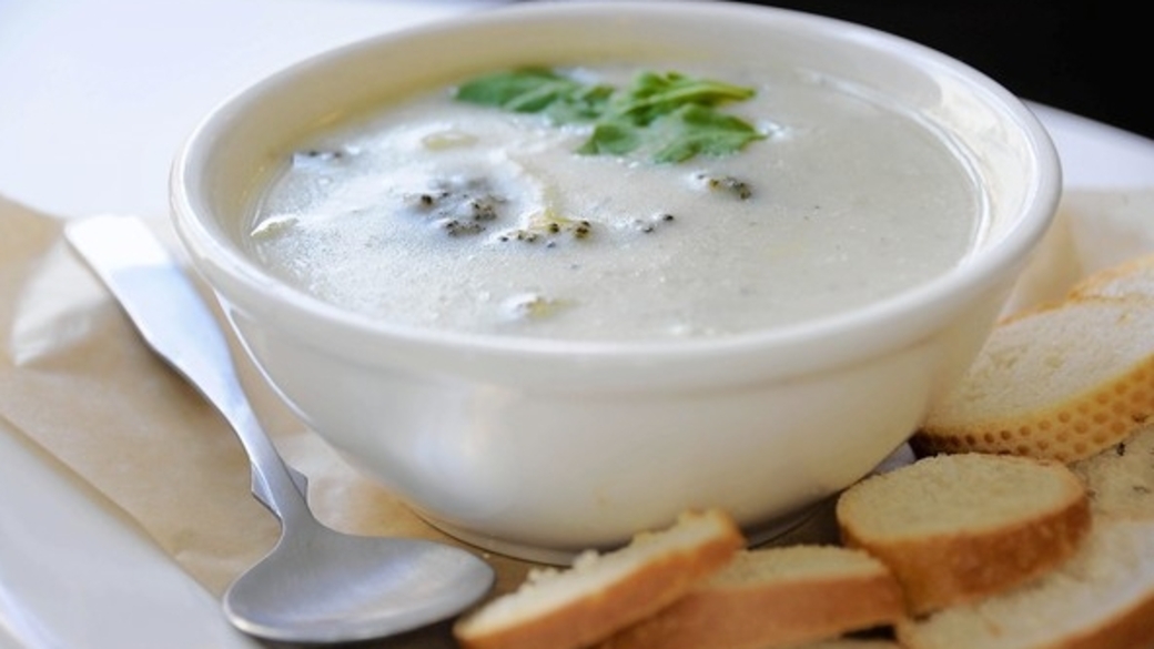 слизистые супы. суп ребенку аллергику. молочный суп со звездочками. молочный суп при гастрите. молочный суп с рыбой чувашский.