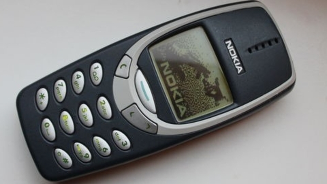Телефон нокиа 33. Nokia 3310 Ericsson. Нокиа 3310 1990. Nokia 3310 Classic. Nokia кирпич 3310.