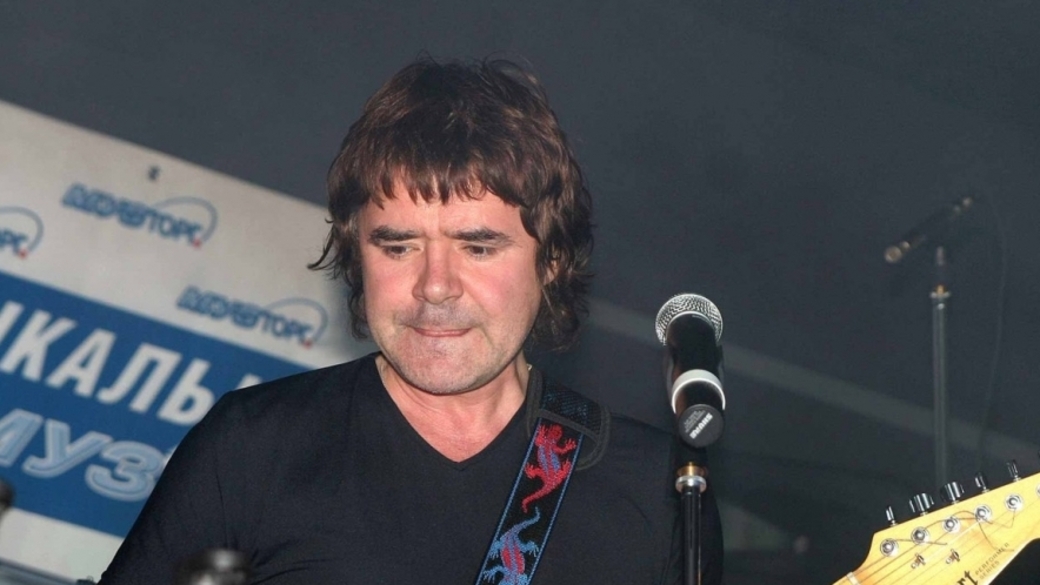 певец нашелся. валерий леонтьев 80-е. миша марвин 2022. костя легостаев нашелся. константин легостаев фабрика.